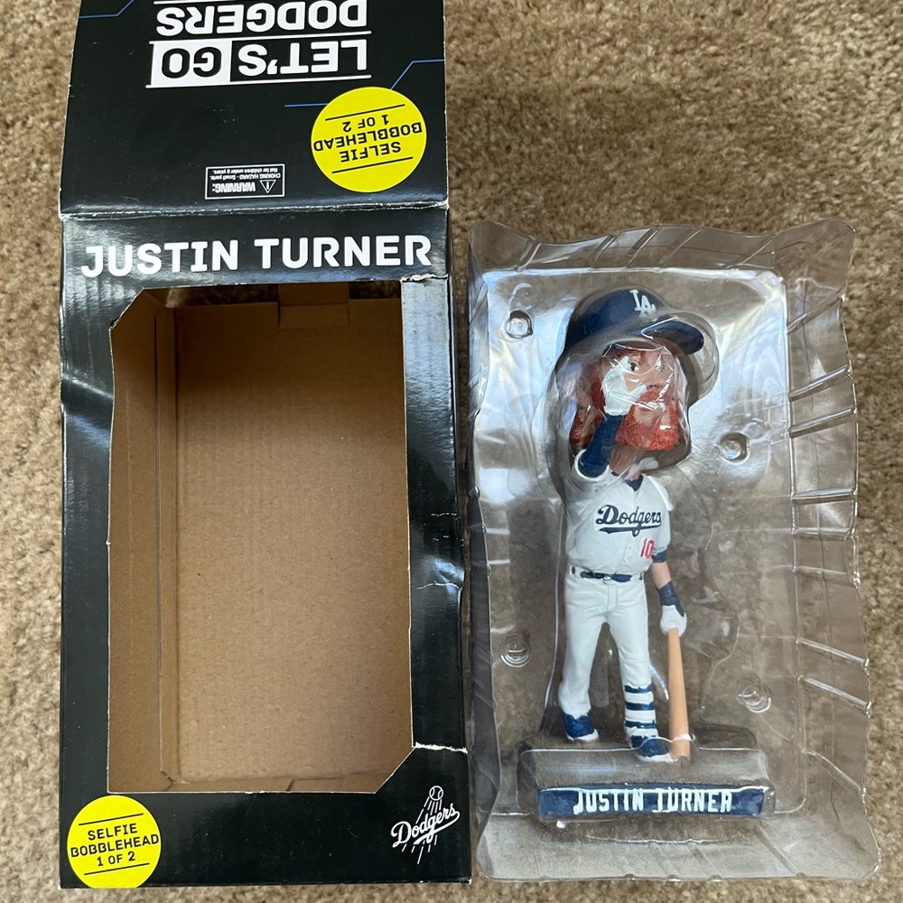 Bobblehead. - Picture 6 of 13